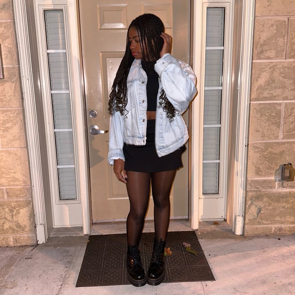 Meet your Posher, Annie - Picture 2 of 3